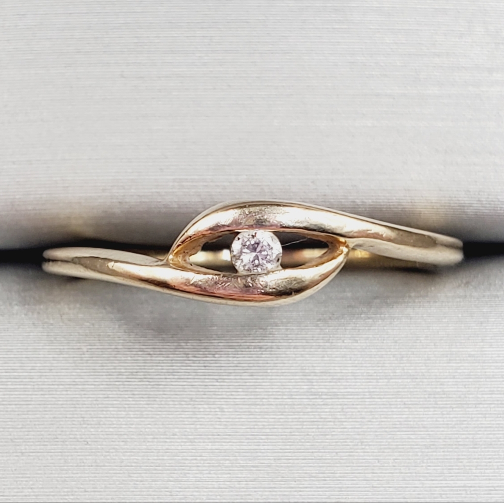 10k Solid Yellow Gold Genuine Round Diamond Band Ring